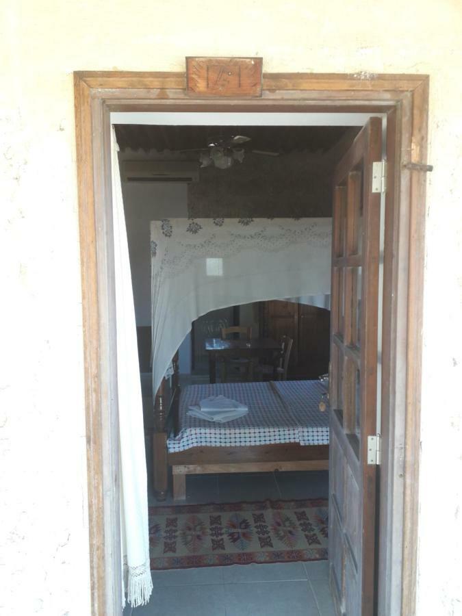 Rizokarpaso Karpaz Stone House Bed & Breakfast エクステリア 写真